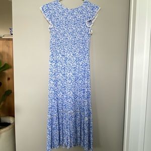 Lost + Wander Pick Me Floral smocked midi dress